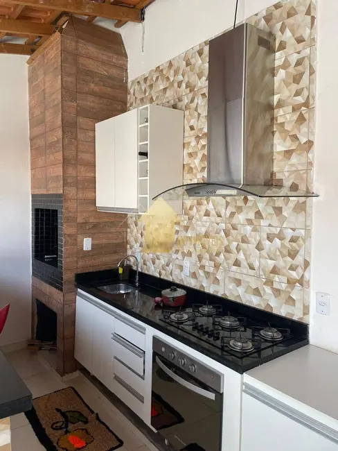 Foto 1 de Casa de Condomínio com 3 quartos à venda, 150m2 em Araés, Cuiaba - MT