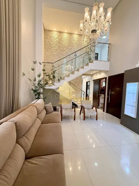 Foto 1 de Casa de Condomínio com 4 quartos à venda e para alugar, 285m2 em Condomínio Belvedere, Cuiaba - MT
