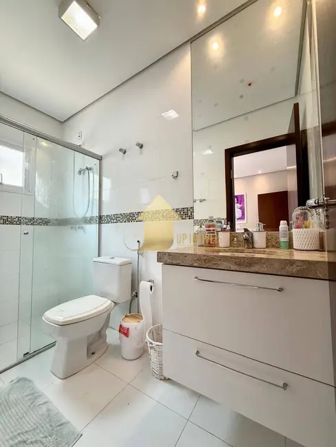 Foto 4 de Casa de Condomínio com 4 quartos à venda e para alugar, 285m2 em Condomínio Belvedere, Cuiaba - MT