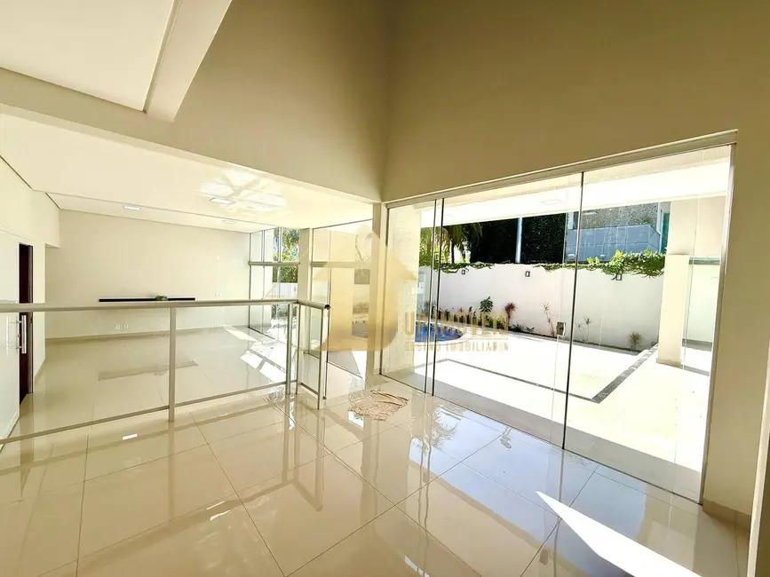 Casa de Condomínio com 4 quartos à venda, 270m2 em Condomínio Belvedere, Cuiaba - MT - imagem 8 Foto 8 de Casa de Condomínio com 4 quartos à venda, 270m2 em Condomínio Belvedere, Cuiaba - MT