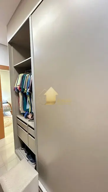 Casa de Condomínio com 3 quartos à venda, 375m2 em Condomínio Belvedere, Cuiaba - MT - imagem 3 Foto 3 de Casa de Condomínio com 3 quartos à venda, 375m2 em Condomínio Belvedere, Cuiaba - MT