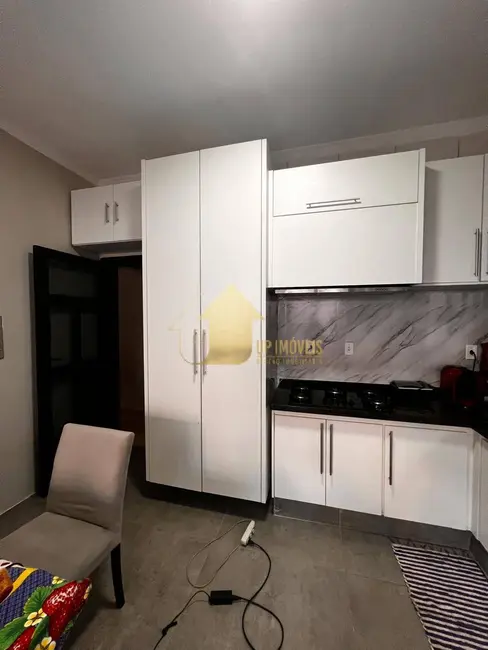 Foto 2 de Casa de Condomínio com 3 quartos para alugar, 375m2 em Condomínio Belvedere, Cuiaba - MT