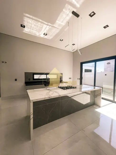 Casa de Condomínio com 3 quartos à venda, 370m2 em Jardim Imperial, Cuiaba - MT - imagem 7 Foto 7 de Casa de Condomínio com 3 quartos à venda, 370m2 em Jardim Imperial, Cuiaba - MT