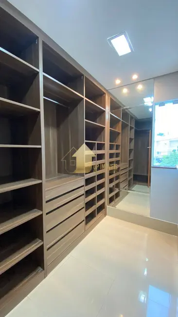 Casa de Condomínio com 4 quartos para alugar, 495m2 em Condomínio Florais Cuiabá Residencial, Cuiaba - MT - imagem 2 Foto 2 de Casa de Condomínio com 4 quartos para alugar, 495m2 em Condomínio Florais Cuiabá Residencial, Cuiaba - MT