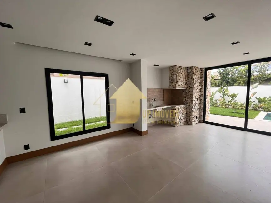 Casa de Condomínio com 4 quartos à venda, 376m2 em Jardim Itália, Cuiaba - MT - imagem 4 Foto 4 de Casa de Condomínio com 4 quartos à venda, 376m2 em Jardim Itália, Cuiaba - MT