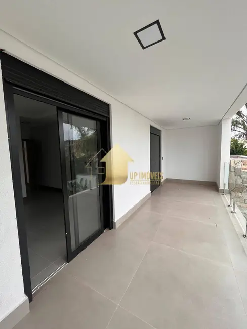 Casa de Condomínio com 4 quartos à venda, 376m2 em Jardim Itália, Cuiaba - MT - imagem 7 Foto 7 de Casa de Condomínio com 4 quartos à venda, 376m2 em Jardim Itália, Cuiaba - MT