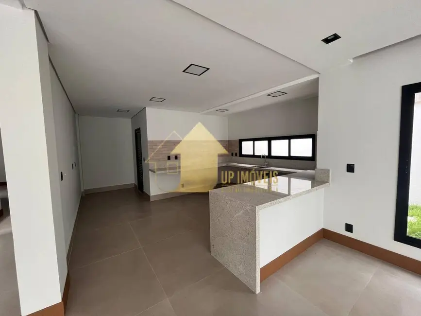 Casa de Condomínio com 4 quartos à venda, 376m2 em Jardim Itália, Cuiaba - MT - imagem 8 Foto 8 de Casa de Condomínio com 4 quartos à venda, 376m2 em Jardim Itália, Cuiaba - MT