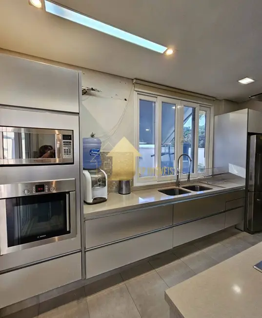 Foto 4 de Casa de Condomínio com 3 quartos para alugar, 460m2 em Jardim Itália, Cuiaba - MT