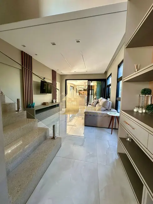 Foto 2 de Casa de Condomínio com 3 quartos à venda, 233m2 em Condomínio Belvedere, Cuiaba - MT