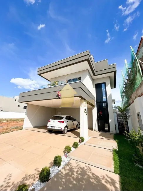 Foto 1 de Casa de Condomínio com 3 quartos à venda, 289m2 em Condomínio Belvedere, Cuiaba - MT