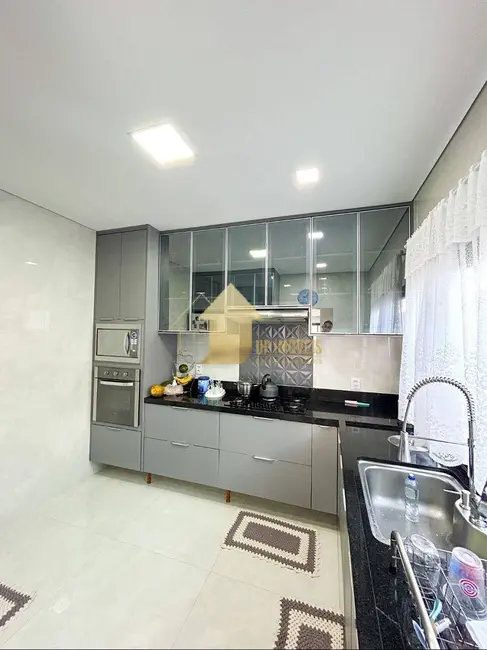 Foto 5 de Casa de Condomínio com 3 quartos à venda, 289m2 em Condomínio Belvedere, Cuiaba - MT