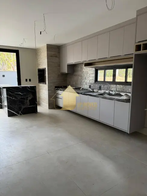 Foto 6 de Casa de Condomínio com 4 quartos à venda, 300m2 em Condomínio Belvedere, Cuiaba - MT