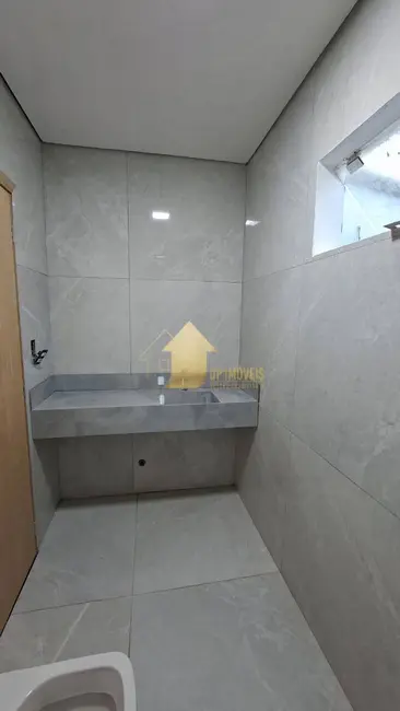 Casa com 4 quartos à venda, 200m2 em Cuiaba - MT - imagem 7 Foto 7 de Casa com 4 quartos à venda, 200m2 em Cuiaba - MT