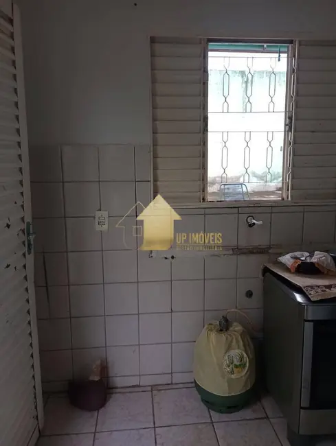 Casa de Condomínio com 2 quartos à venda, 200m2 em Jardim Presidente, Cuiaba - MT - imagem 2 Foto 2 de Casa de Condomínio com 2 quartos à venda, 200m2 em Jardim Presidente, Cuiaba - MT