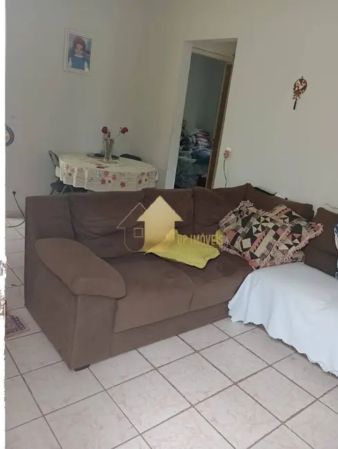 Casa de Condomínio com 2 quartos à venda, 200m2 em Jardim Presidente, Cuiaba - MT - imagem 4 Foto 4 de Casa de Condomínio com 2 quartos à venda, 200m2 em Jardim Presidente, Cuiaba - MT
