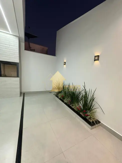 Casa de Condomínio com 3 quartos à venda, 150m2 em Jardim Imperial, Cuiaba - MT - imagem 3 Foto 3 de Casa de Condomínio com 3 quartos à venda, 150m2 em Jardim Imperial, Cuiaba - MT