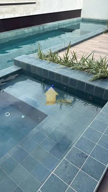 Casa de Condomínio com 4 quartos à venda, 720m2 em Jardim Itália, Cuiaba - MT - imagem 6 Foto 6 de Casa de Condomínio com 4 quartos à venda, 720m2 em Jardim Itália, Cuiaba - MT