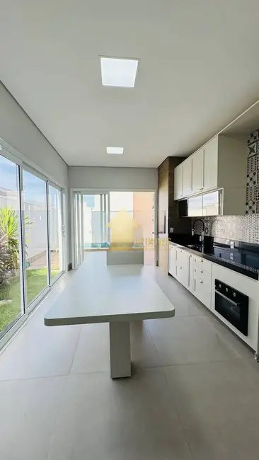 Foto 9 de Casa de Condomínio com 3 quartos para alugar, 141m2 em São João Del Rei, Cuiaba - MT