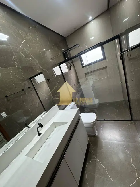 Foto 6 de Casa com 3 quartos para alugar, 300m2 em Jardim Imperial, Cuiaba - MT