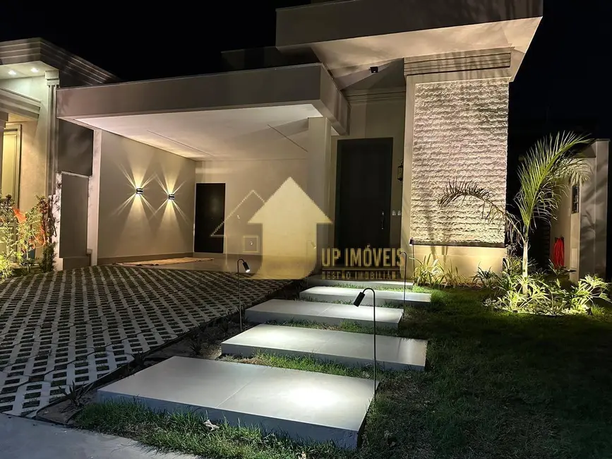 Foto 2 de Casa de Condomínio com 3 quartos à venda, 307m2 em Condomínio Belvedere, Cuiaba - MT