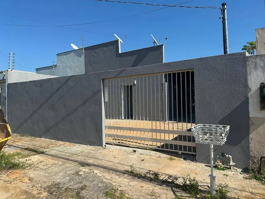 Casa com 2 quartos à venda, 180m2 em Osmar Cabral, Cuiaba - MT - imagem 2 Foto 2 de Casa com 2 quartos à venda, 180m2 em Osmar Cabral, Cuiaba - MT