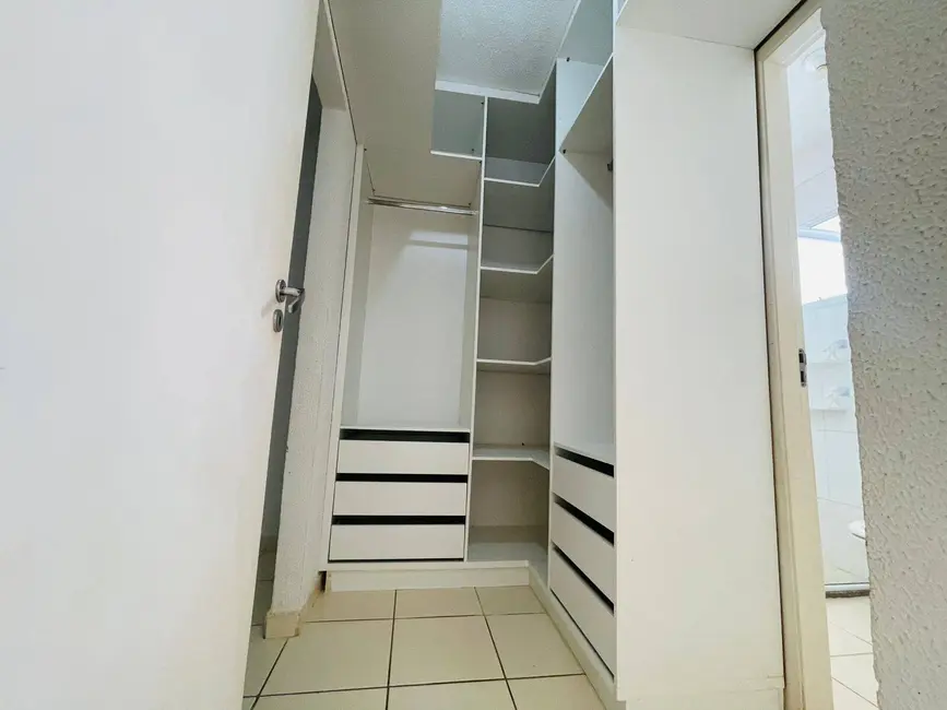 Casa de Condomínio com 2 quartos à venda, 200m2 em Jardim Imperial, Cuiaba - MT - imagem 3 Foto 3 de Casa de Condomínio com 2 quartos à venda, 200m2 em Jardim Imperial, Cuiaba - MT
