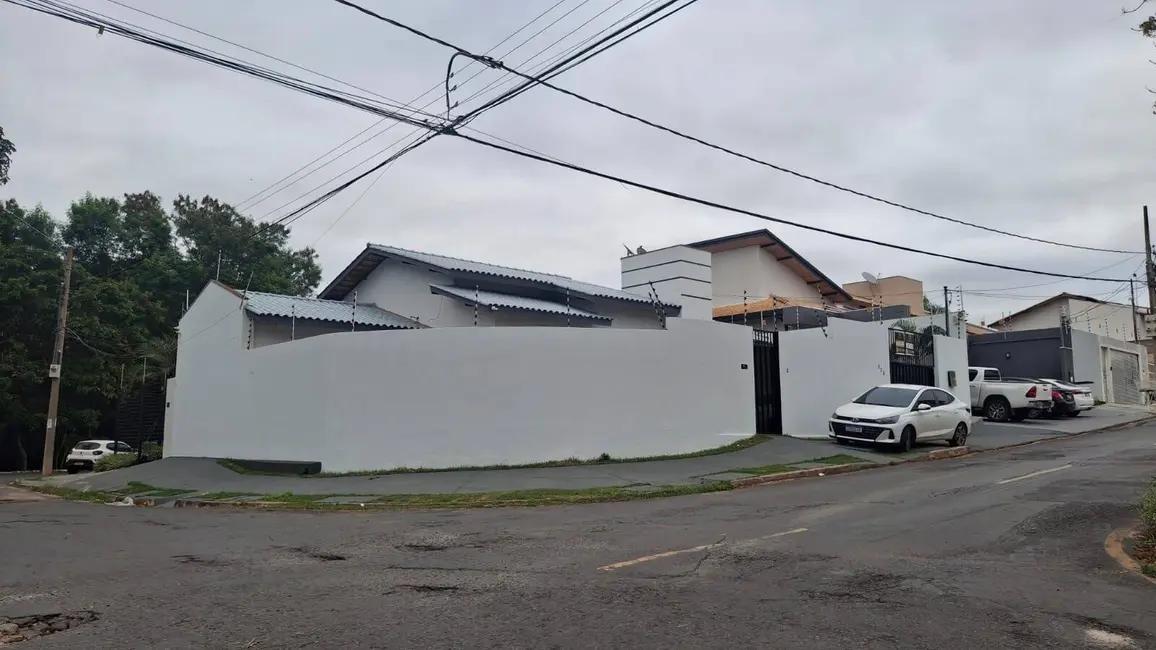 Foto 3 de Casa com 4 quartos à venda, 300m2 em Jardim Itália, Cuiaba - MT