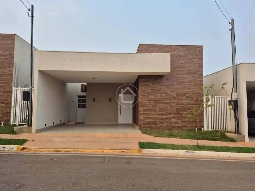 Foto 1 de Casa de Condomínio com 3 quartos à venda, 250m2 em Cuiaba - MT