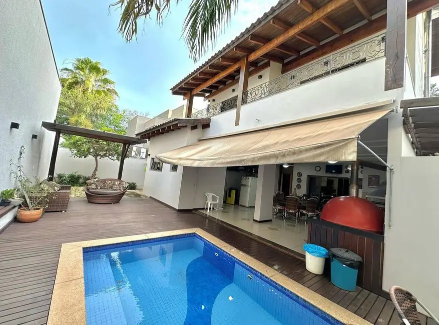 Foto 9 de Sobrado com 4 quartos para alugar, 450m2 em Jardim Itália, Cuiaba - MT