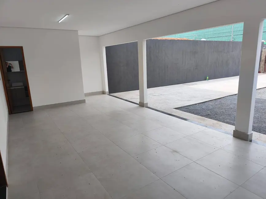 Casa com 2 quartos à venda, 250m2 em Morada da Serra, Cuiaba - MT - imagem 2 Foto 2 de Casa com 2 quartos à venda, 250m2 em Morada da Serra, Cuiaba - MT