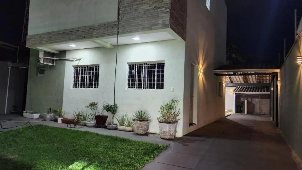 Sobrado com 4 quartos à venda, 300m2 em Morada do Ouro, Cuiaba - MT - imagem 5 Foto 5 de Sobrado com 4 quartos à venda, 300m2 em Morada do Ouro, Cuiaba - MT
