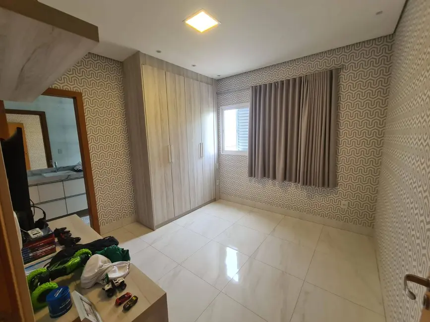Foto 6 de Casa de Condomínio com 4 quartos à venda, 375m2 em Condomínio Belvedere, Cuiaba - MT