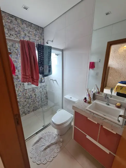 Foto 4 de Casa de Condomínio com 4 quartos à venda, 375m2 em Condomínio Belvedere, Cuiaba - MT