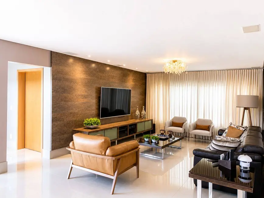 Casa com 4 quartos à venda, 1124m2 em Jardim Itália, Cuiaba - MT - imagem 2 Foto 2 de Casa com 4 quartos à venda, 1124m2 em Jardim Itália, Cuiaba - MT