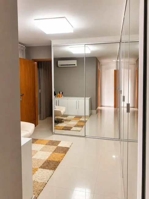 Casa com 4 quartos à venda, 1124m2 em Jardim Itália, Cuiaba - MT - imagem 5 Foto 5 de Casa com 4 quartos à venda, 1124m2 em Jardim Itália, Cuiaba - MT