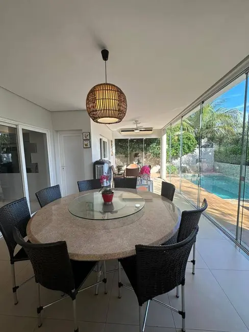 Foto 4 de Sobrado com 4 quartos à venda, 456m2 em Jardim Itália, Cuiaba - MT