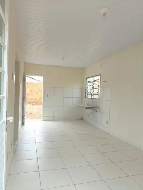 Casa com 2 quartos à venda, 200m2 em São Matheus, Varzea Grande - MT - imagem 5 Foto 5 de Casa com 2 quartos à venda, 200m2 em São Matheus, Varzea Grande - MT