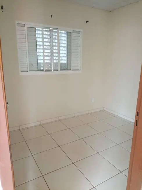 Casa com 2 quartos à venda, 200m2 em São Matheus, Varzea Grande - MT - imagem 4 Foto 4 de Casa com 2 quartos à venda, 200m2 em São Matheus, Varzea Grande - MT