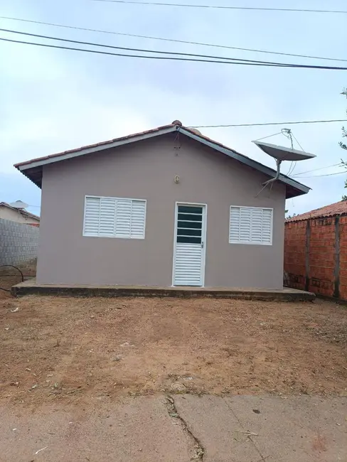 Casa com 2 quartos à venda, 200m2 em São Matheus, Varzea Grande - MT - imagem 1 Foto 1 de Casa com 2 quartos à venda, 200m2 em São Matheus, Varzea Grande - MT