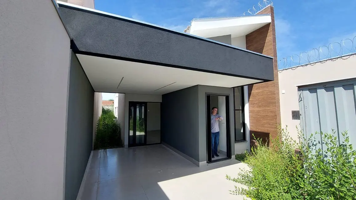 Foto 1 de Casa com 3 quartos à venda, 180m2 em Cidade Alta, Cuiaba - MT