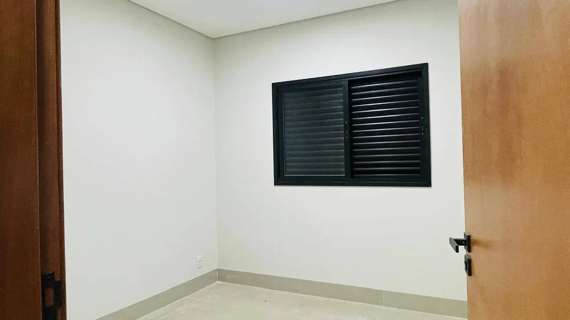 Foto 8 de Casa com 3 quartos à venda, 180m2 em Cidade Alta, Cuiaba - MT