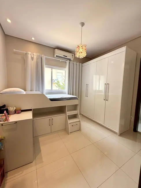 Foto 5 de Sobrado com 4 quartos à venda e para alugar, 400m2 em Condomínio Belvedere, Cuiaba - MT