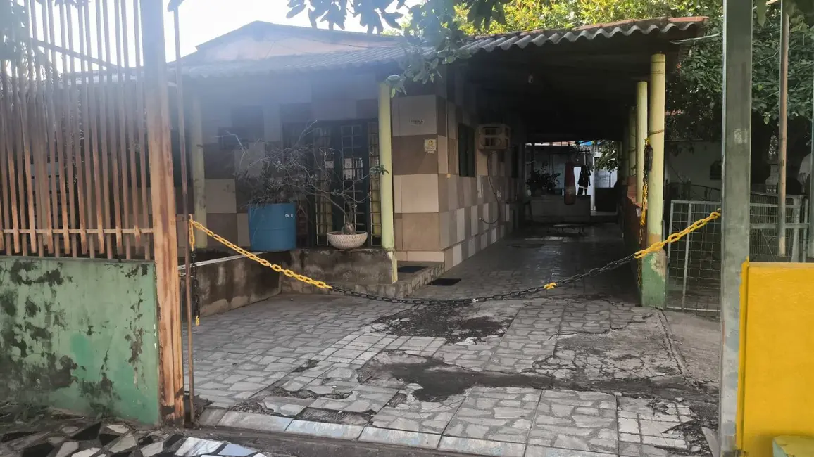 Foto 2 de Casa com 3 quartos à venda, 250m2 em Cuiaba - MT