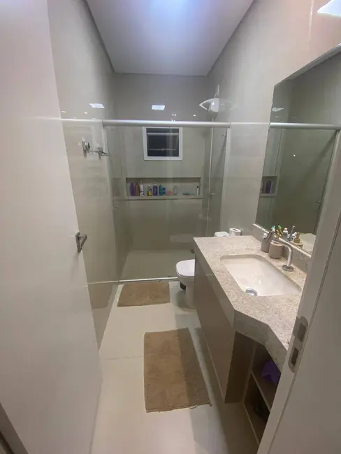 Foto 5 de Casa com 3 quartos à venda, 143m2 em Ribeirão do Lipa, Cuiaba - MT