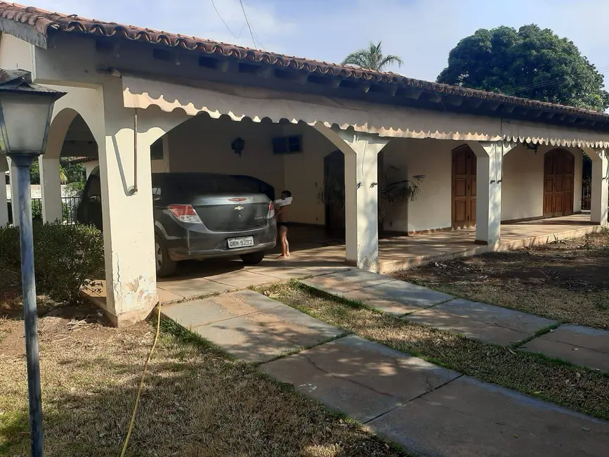 Foto 3 de Casa com 4 quartos à venda, 700m2 em Boa Esperança, Cuiaba - MT