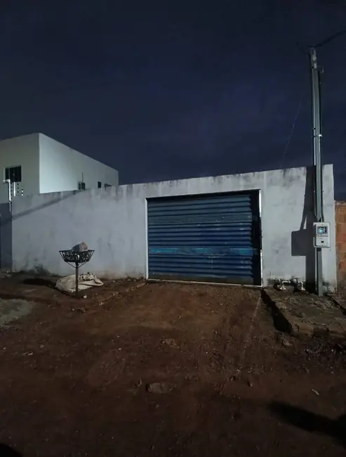 Foto 1 de Casa com 2 quartos à venda, 120m2 em Nova Esperança, Cuiaba - MT