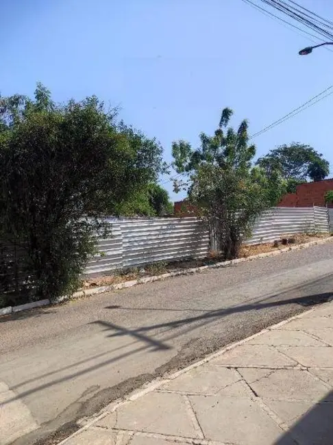 Foto 1 de Terreno / Lote à venda, 823m2 em Araés, Cuiaba - MT