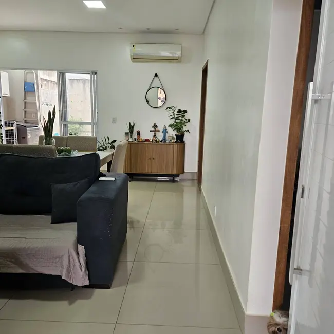 Foto 1 de Casa de Condomínio com 3 quartos à venda, 160m2 em Cuiaba - MT