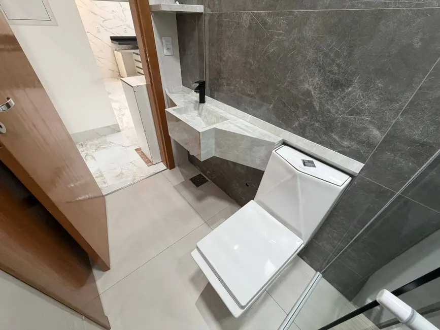 Foto 4 de Casa com 3 quartos à venda, 200m2 em Cuiaba - MT
