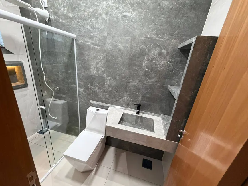 Foto 5 de Casa com 3 quartos à venda, 200m2 em Cuiaba - MT